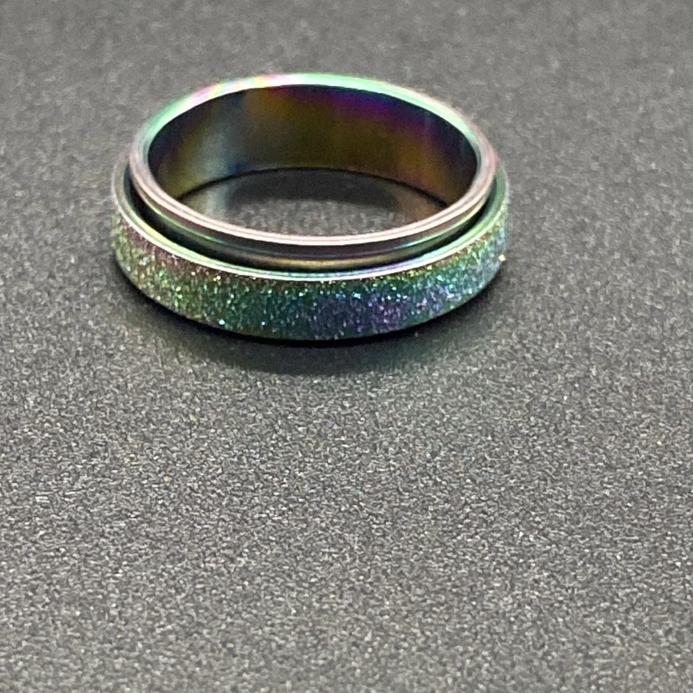 Item 198 Anti Anxiety Spinner Ring Sz 8 3/4